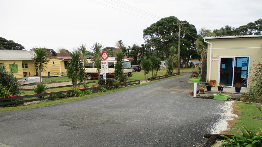 Baylys Beach Holiday Park Exterior photo